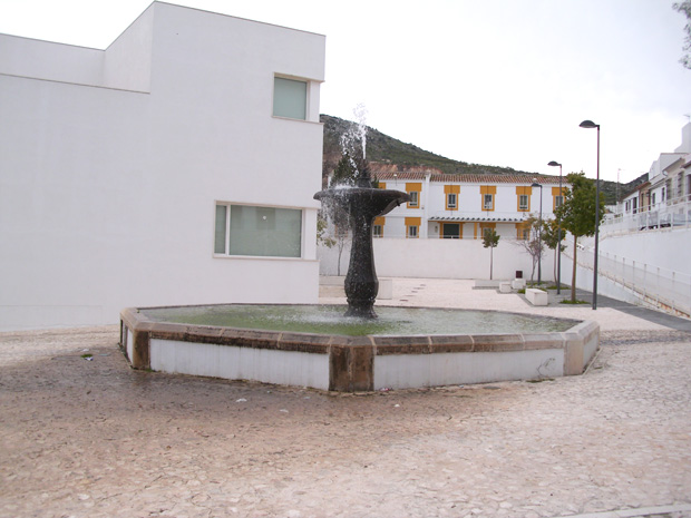 Fuente El Pilar en la Plaza del Pilar, Estepa